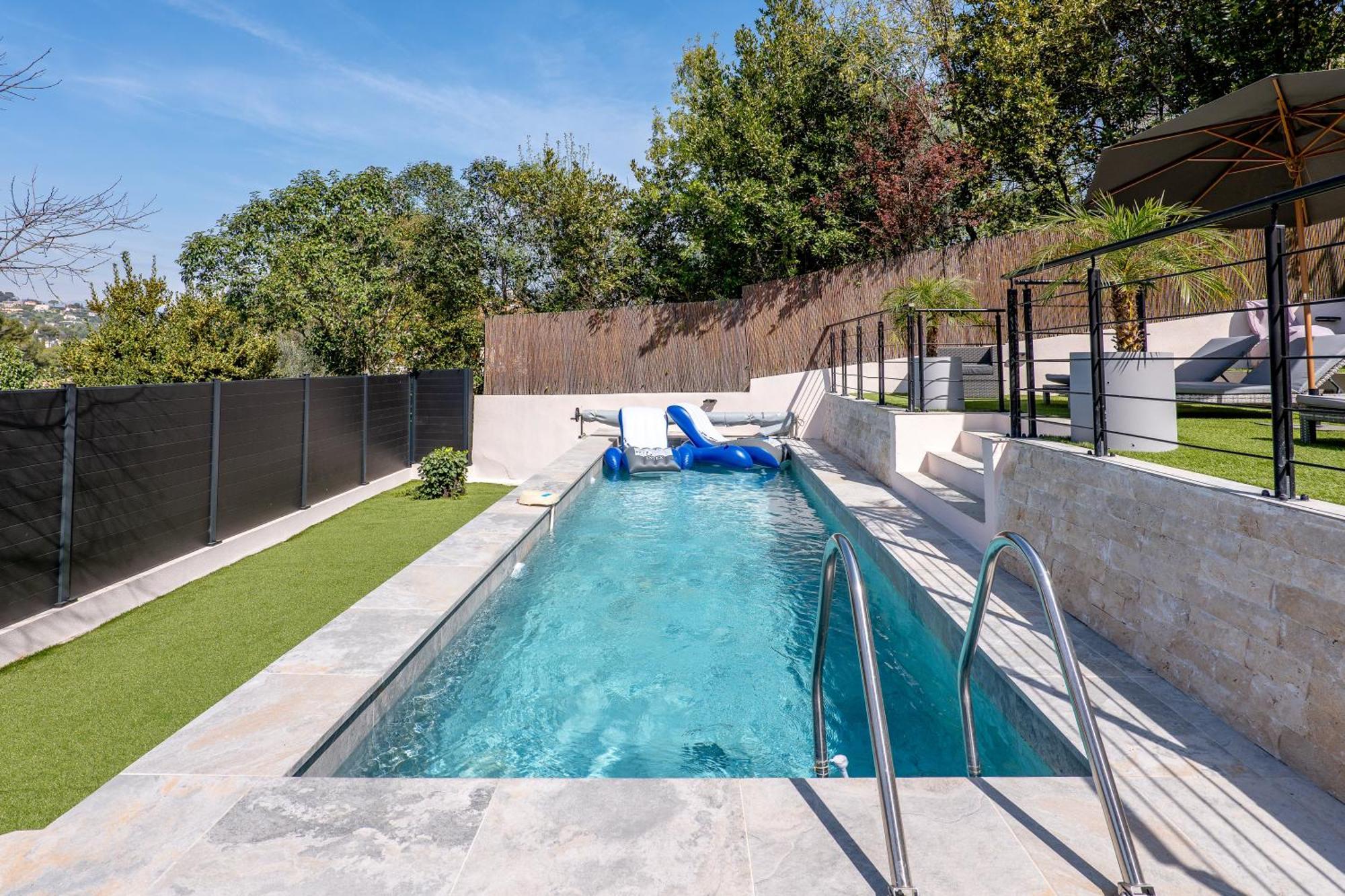 Piscine-Jacuzzi-Videoprojecteur-Clim La Perle Rare Villa Мужен Екстериор снимка