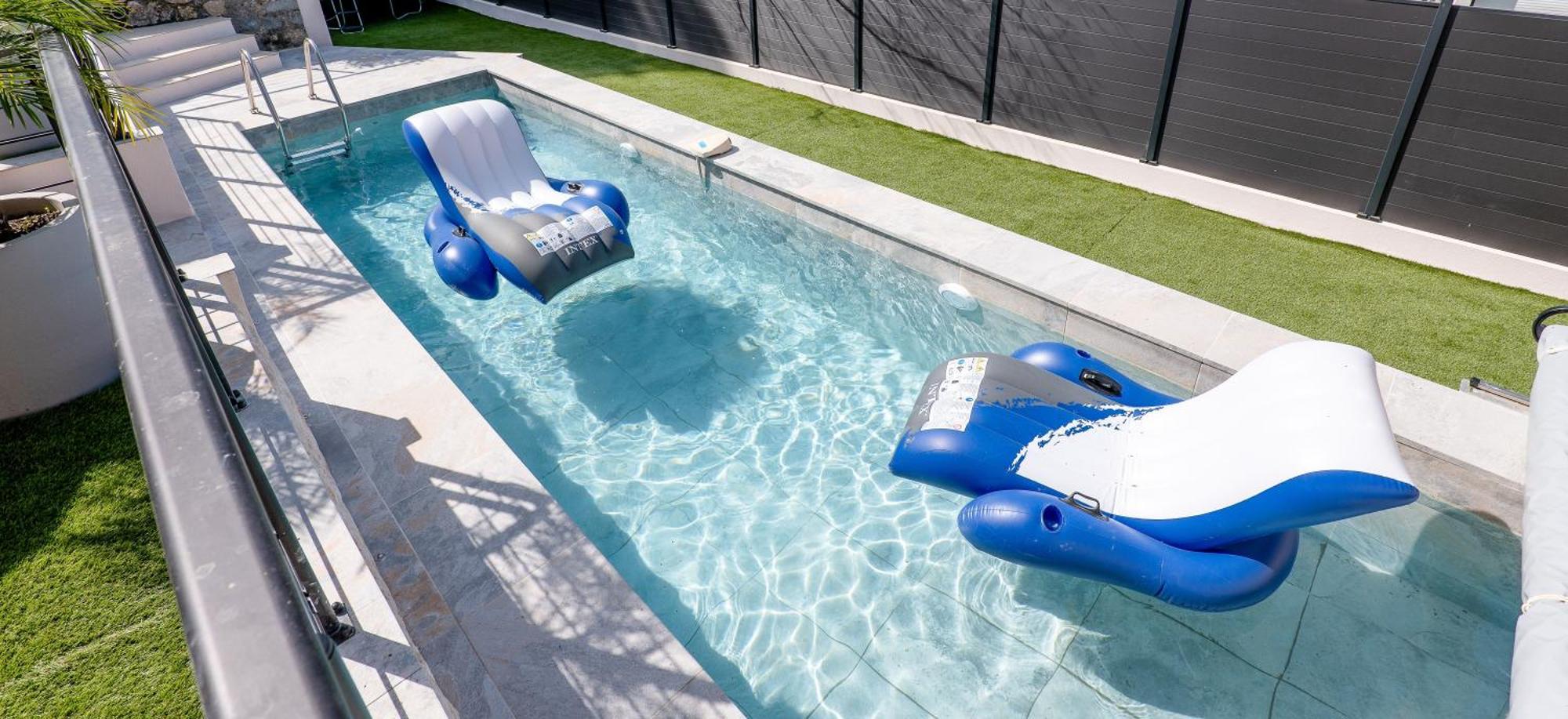 Piscine-Jacuzzi-Videoprojecteur-Clim La Perle Rare Villa Мужен Екстериор снимка